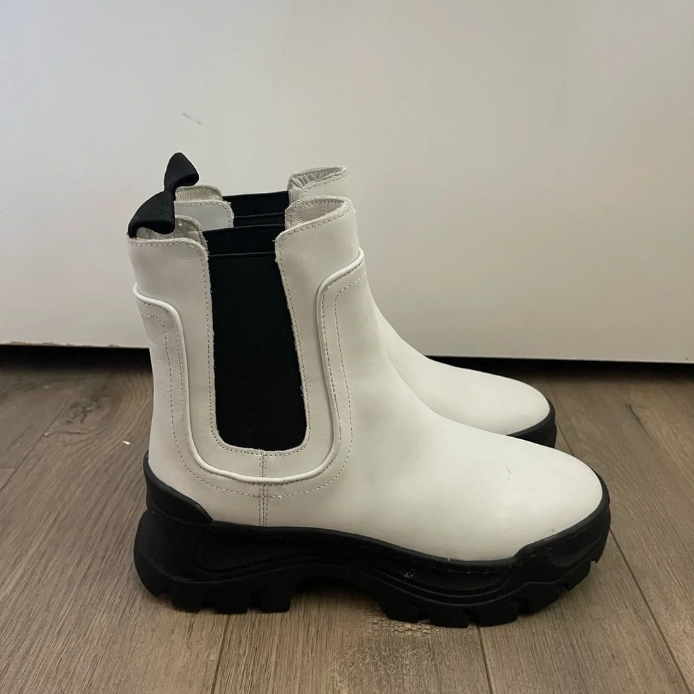 Greats Brooklyn Hewes Lug Sole Chelsea Boot - 6